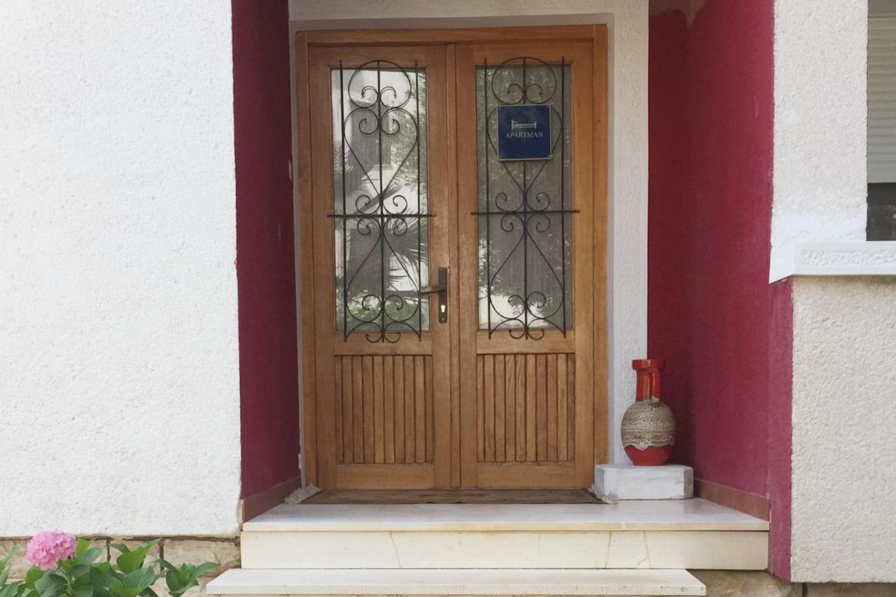Domic ,Two Bedrooms Whit Large Terrace نجيفيش المظهر الخارجي الصورة