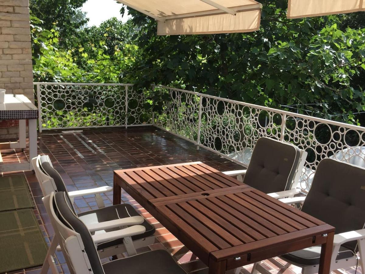 Domic ,Two Bedrooms Whit Large Terrace نجيفيش المظهر الخارجي الصورة